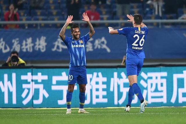朱辰杰预计康复需6至8周 国足3月世预赛选人需谨慎